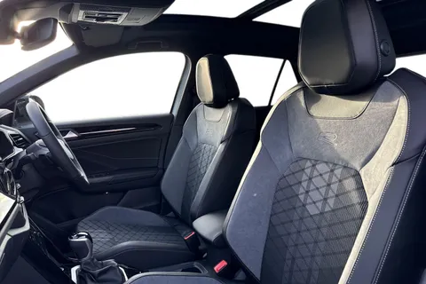  Volkswagen T-Roc 1.5 TSI Black Edition Plus DSG Euro 6 (s/s) 5dr Thumbnail #15