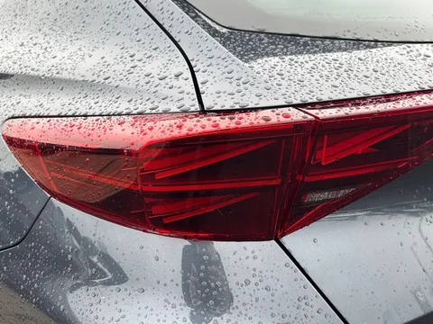 DF25JCO CUPRA Formentor 2.0 TSI 333 VZ2 5dr DSG 4Drive **Panoramic sunroof** Thumbnail #15