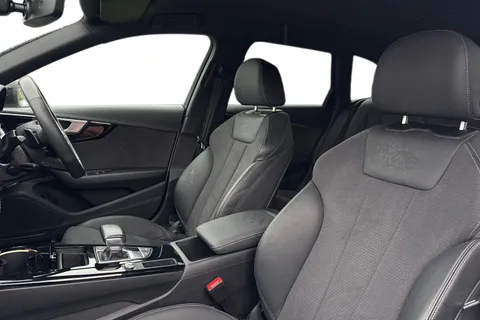 SA73YPL Audi A4 Avant Avant (O) Black Edition 35 TDI 163 PS S tronic Thumbnail #16