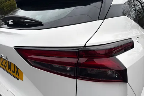 FV23MJX Nissan Qashqai 1.3 DiG-T MH 158 Acenta Premium 5dr Xtronic Thumbnail #15