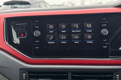 MJ19KJO Volkswagen Polo 1.0 TSI 95 Beats 5dr Thumbnail #17