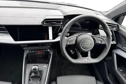 Audi A3 1.5 TFSI S line Sportback Euro 6 (s/s) 5dr Thumbnail #18