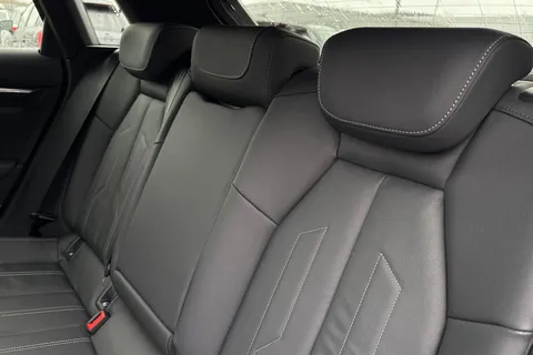 Audi A3 1.5 TFSI S line Sportback Euro 6 (s/s) 5dr Thumbnail #19