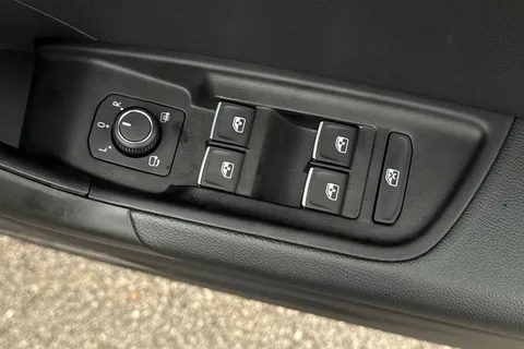  Audi A1 1.5 TFSI 35 Black Edition Sportback S Tronic Euro 6 (s/s) 5dr Thumbnail #21