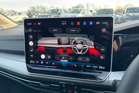  Volkswagen Golf 1.5 TSI eHybrid 19.7kWh Match DSG Euro 6 (s/s) 5dr Thumbnail #21