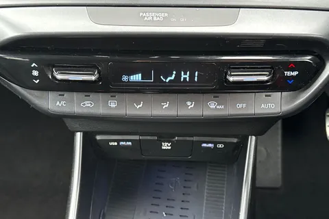 SL23XSX Hyundai Bayon 1.0 T-GDi MHEV Premium Euro 6 (s/s) 5dr Thumbnail #22