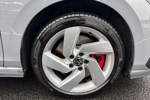RF73GXJ Volkswagen Golf 1.4 TSI GTE 5dr DSG Thumbnail #21