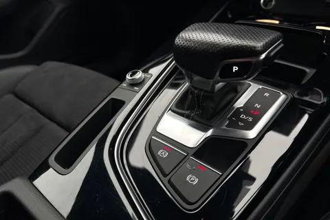 SA73YPL Audi A4 Avant Avant (O) Black Edition 35 TDI 163 PS S tronic Thumbnail #23