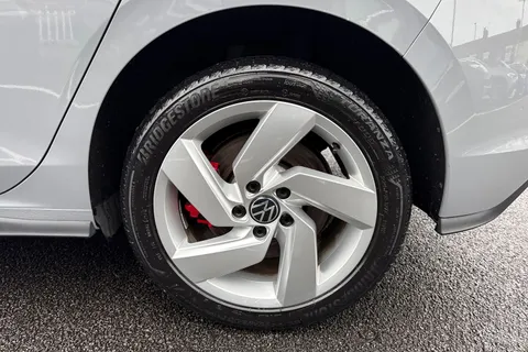 RF73GXJ Volkswagen Golf 1.4 TSI GTE 5dr DSG Thumbnail #23