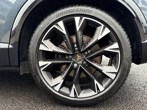 DF25JCO CUPRA Formentor 2.0 TSI 333 VZ2 5dr DSG 4Drive **Panoramic sunroof** Thumbnail #23