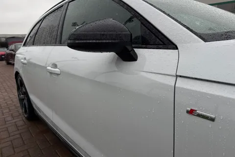 SA73YPL Audi A4 Avant Avant (O) Black Edition 35 TDI 163 PS S tronic Thumbnail #27