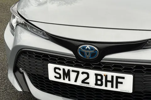 SM72BHF Toyota Corolla 1.8 VVT-h Icon Touring Sports CVT Euro 6 (s/s) 5dr Thumbnail #27