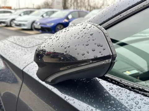 DF25JCO CUPRA Formentor 2.0 TSI 333 VZ2 5dr DSG 4Drive **Panoramic sunroof** Thumbnail #27