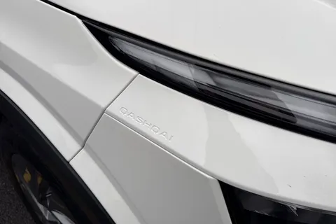 FV23MJX Nissan Qashqai 1.3 DiG-T MH 158 Acenta Premium 5dr Xtronic Thumbnail #27