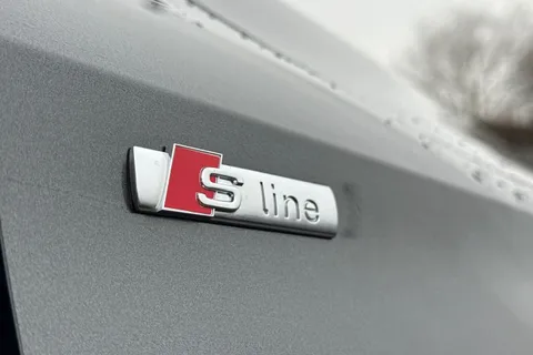 Audi A3 1.5 TFSI S line Sportback Euro 6 (s/s) 5dr Thumbnail #30