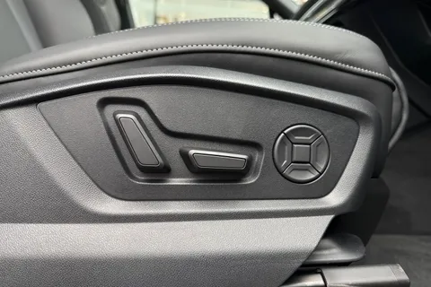  Audi Q7 3.0 TFSI V6 55 Black Edition Tiptronic quattro Euro 6 (s/s) 5dr Thumbnail #32