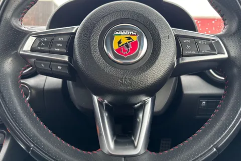 CK18YFD Abarth 124 Spider 1.4 MultiAir Euro 6 2dr Thumbnail #34