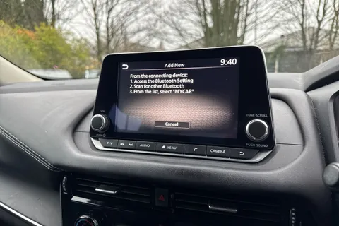 FV23MJX Nissan Qashqai 1.3 DiG-T MH 158 Acenta Premium 5dr Xtronic Thumbnail #33