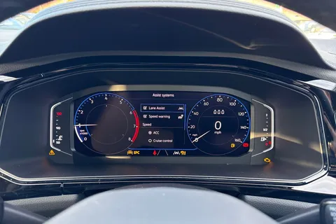  Volkswagen T-Roc 1.0 TSI Style Design Euro 6 (s/s) 5dr Thumbnail #35