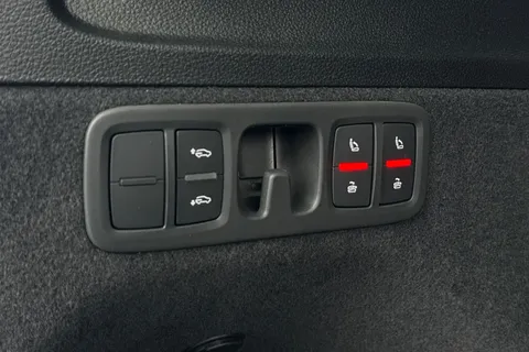  Audi Q7 3.0 TFSI V6 55 Black Edition Tiptronic quattro Euro 6 (s/s) 5dr Thumbnail #35