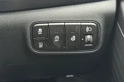 SL23XSX Hyundai Bayon 1.0 T-GDi MHEV Premium Euro 6 (s/s) 5dr Thumbnail #36