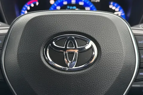 SM72BHF Toyota Corolla 1.8 VVT-h Icon Touring Sports CVT Euro 6 (s/s) 5dr Thumbnail #36