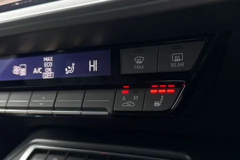 Audi A3 1.5 TFSI S line Sportback Euro 6 (s/s) 5dr Thumbnail #36