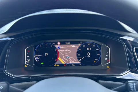  Volkswagen T-Roc 1.5 TSI Style Design DSG Euro 6 (s/s) 5dr Thumbnail #36