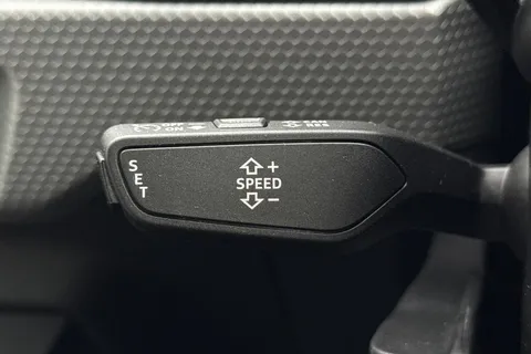  Audi A1 1.5 TFSI 35 Black Edition Sportback S Tronic Euro 6 (s/s) 5dr Thumbnail #37