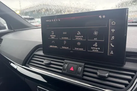 YF73HYK Audi Q5 50 TFSI e Quattro Black Edition 5dr S Tronic Thumbnail #37