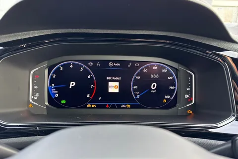  Volkswagen T-Roc 1.5 TSI Black Edition Plus DSG Euro 6 (s/s) 5dr Thumbnail #38