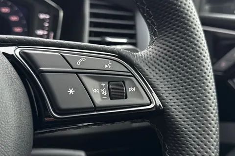  Audi A1 1.5 TFSI 35 Black Edition Sportback S Tronic Euro 6 (s/s) 5dr Thumbnail #39