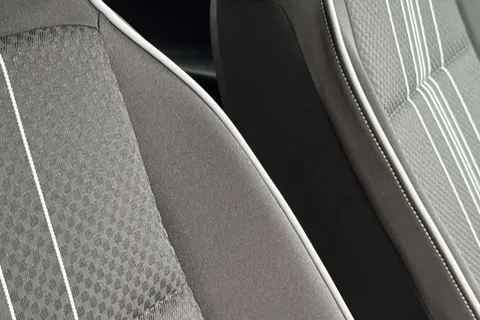 DK71WXF SEAT Mii 61kW One 36.8kWh 5dr Auto Thumbnail #39