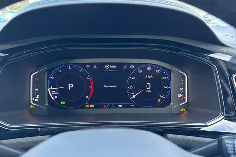  Volkswagen T-Roc 1.5 TSI Style Design DSG Euro 6 (s/s) 5dr Thumbnail #39