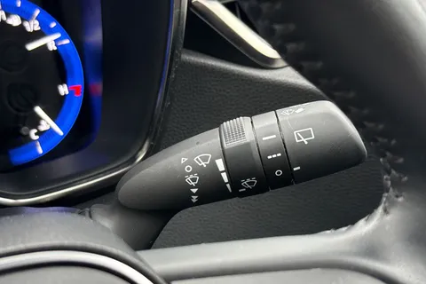 SM72BHF Toyota Corolla 1.8 VVT-h Icon Touring Sports CVT Euro 6 (s/s) 5dr Thumbnail #40