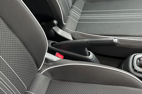 DK71WXF SEAT Mii 61kW One 36.8kWh 5dr Auto Thumbnail #40