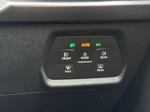 DF25JCO CUPRA Formentor 2.0 TSI 333 VZ2 5dr DSG 4Drive **Panoramic sunroof** Thumbnail #40