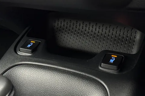 SM72BHF Toyota Corolla 1.8 VVT-h Icon Touring Sports CVT Euro 6 (s/s) 5dr Thumbnail #42