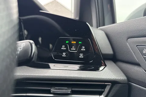 RF73GXJ Volkswagen Golf 1.4 TSI GTE 5dr DSG Thumbnail #43