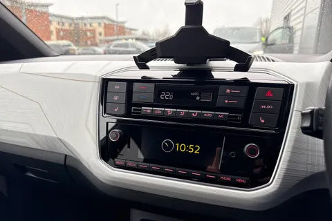 DK71WXF SEAT Mii 61kW One 36.8kWh 5dr Auto Thumbnail #44