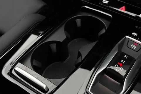 KY25EJV Audi Q6 E-Tron Q6 SUV S line e-tron performance 225,00 kW Thumbnail #46