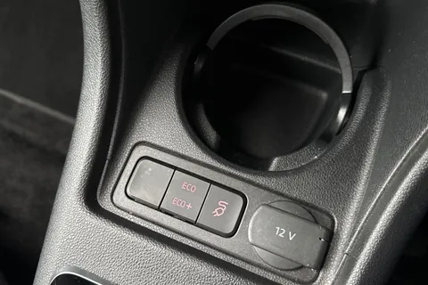 DK71WXF SEAT Mii 61kW One 36.8kWh 5dr Auto Thumbnail #45