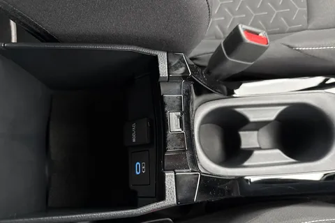 SM72BHF Toyota Corolla 1.8 VVT-h Icon Touring Sports CVT Euro 6 (s/s) 5dr Thumbnail #46