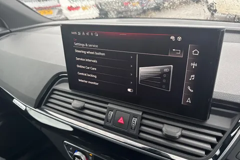 YF73HYK Audi Q5 50 TFSI e Quattro Black Edition 5dr S Tronic Thumbnail #45