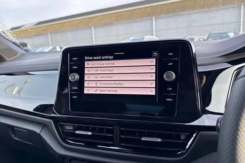  Volkswagen T-Roc 1.5 TSI Black Edition Plus DSG Euro 6 (s/s) 5dr Thumbnail #49