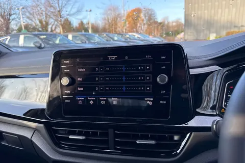  Volkswagen T-Roc 1.0 TSI Style Design Euro 6 (s/s) 5dr Thumbnail #51