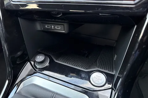  Volkswagen T-Roc 1.0 TSI Style Design Euro 6 (s/s) 5dr Thumbnail #54