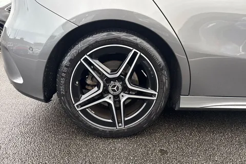 WN23RUW Mercedes-Benz A Class 1.3 A200 AMG Line (Executive) 7G-DCT Euro 6 (s/s) 5dr Thumbnail #8