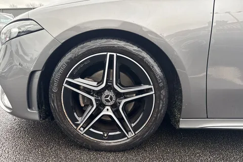 WN23RUW Mercedes-Benz A Class 1.3 A200 AMG Line (Executive) 7G-DCT Euro 6 (s/s) 5dr Thumbnail #24