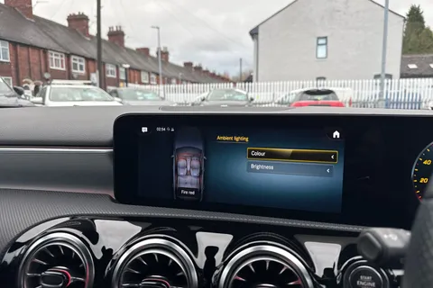 WN23RUW Mercedes-Benz A Class 1.3 A200 AMG Line (Executive) 7G-DCT Euro 6 (s/s) 5dr Thumbnail #33